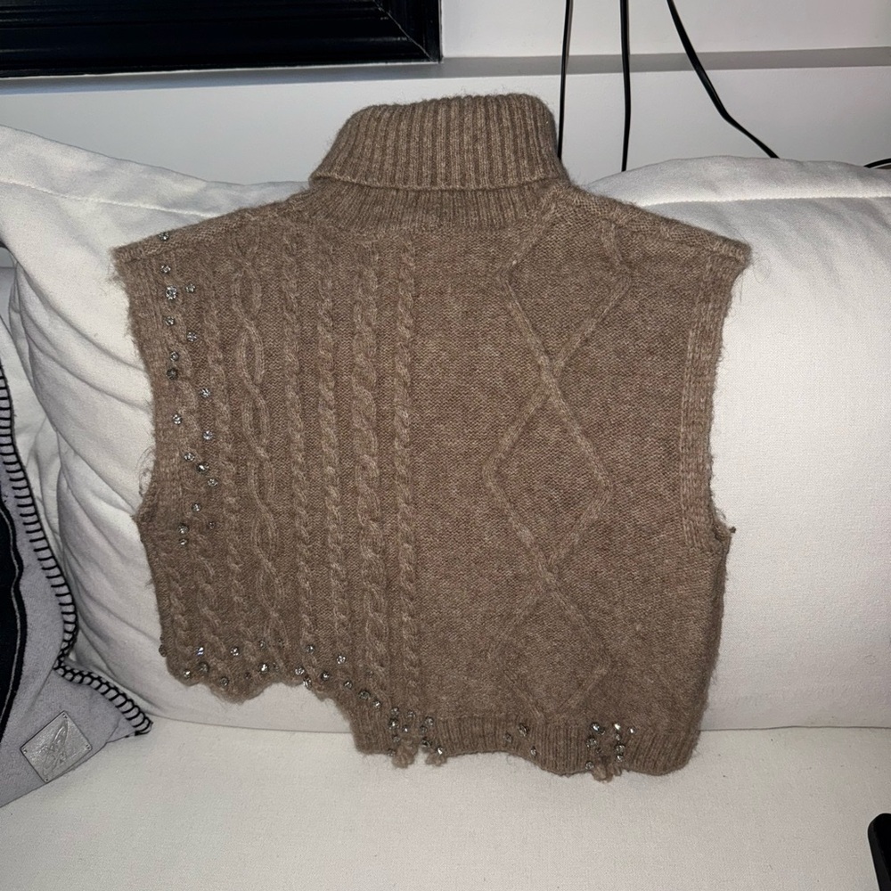 Zara Turtleneck Sweater Vest - Picture 4 of 6